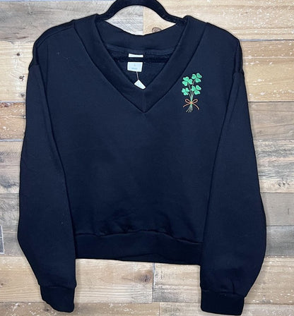 Shamrock Bouquet Black V-Neck|8781