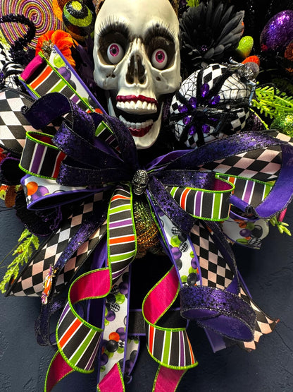 QUEEN OF HALLOWEEN DELUXE XL SKULL WREATH 35x39|9487