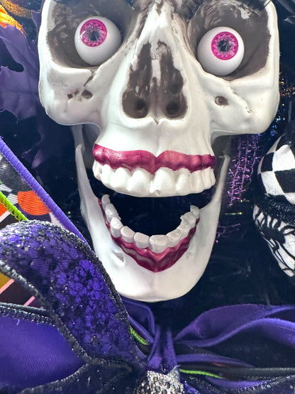 QUEEN OF HALLOWEEN DELUXE XL SKULL WREATH 35x39|9469
